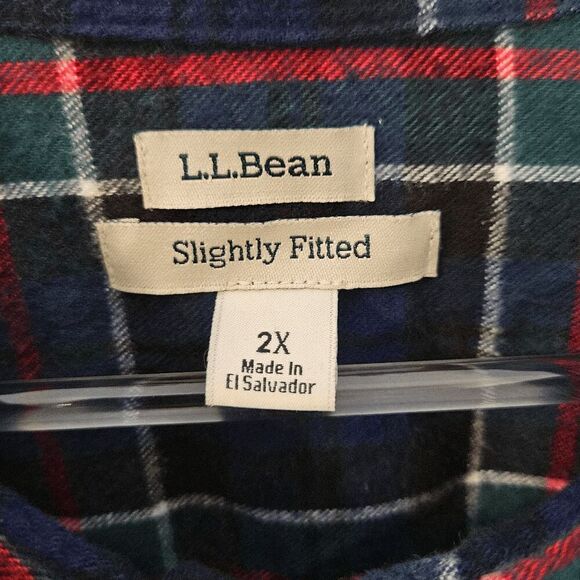L.L Bean Slightly Fitted Flannel Long Sleeve Button Down Shirt 505501 Women’s Pl - Picture 2 of 4